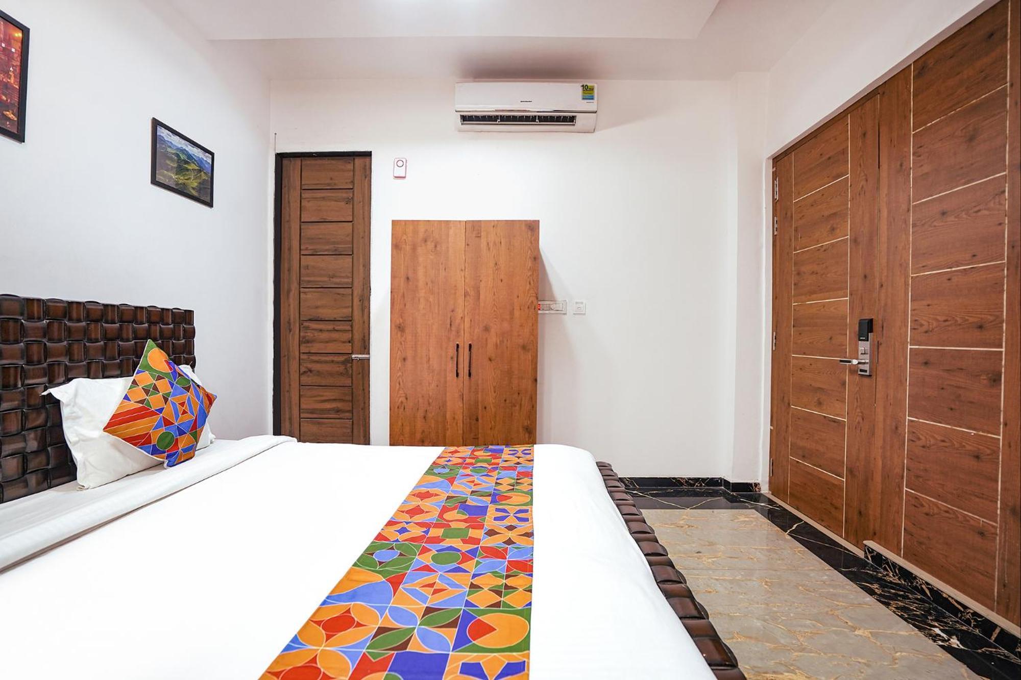 Fabhotel Villa De Benares Exterior foto